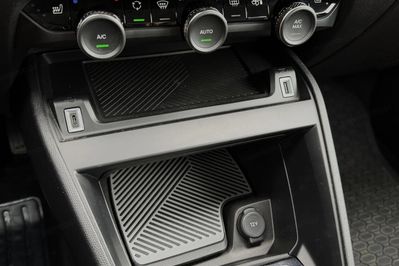 Citroen C4 1.2 PureTech Plus S&S EAT8
