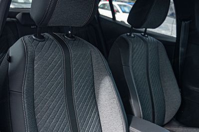 Peugeot 2008 Allure e-DCS 1.2 mHEV