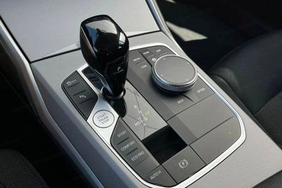 BMW Seria 3 318d Advantage aut