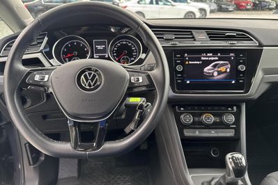 Volkswagen Touran Comfortline 1.5 TSI EVO