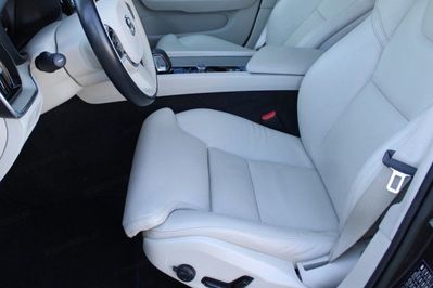 Volvo V60 B4 Plus Dark aut