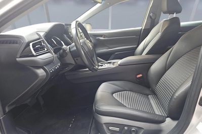 Toyota Camry 2.5 Hybrid Prestige