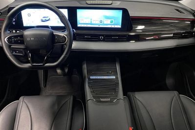 Omoda 5 T-GDI Hybrid Premium DHT