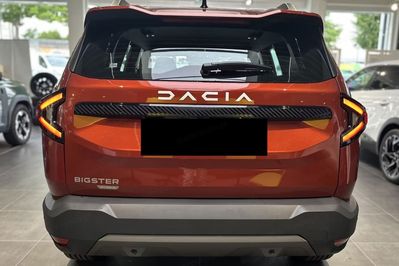 Dacia Bigster Expression 1.8 Full Hybrid