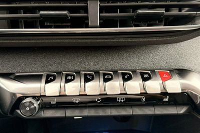 Peugeot 5008 1.2 PureTech Allure Pack S&S EAT8