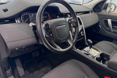 Land Rover Discovery Sport D180 AWD