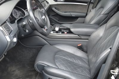 Audi A8 S8 4.0 TFSI quattro