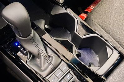 Toyota Camry Comfort 2.5 Hybrid Dynamic Force