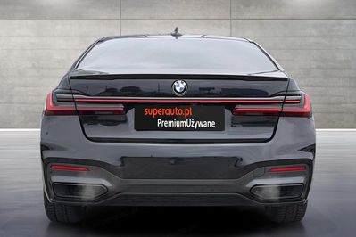 BMW Seria 7 750i xDrive M Sport