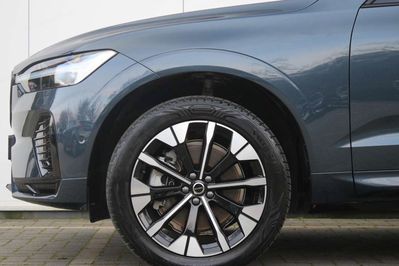 Volvo XC60 B5 AWD Ultra Dark