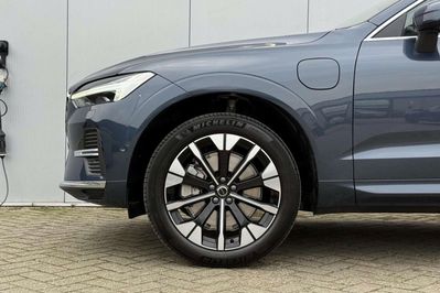 Volvo XC60 T6 Plug-In Hybrid AWD Ultra Bright