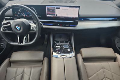 BMW Seria 5 520d xDrive mHEV M Sport aut