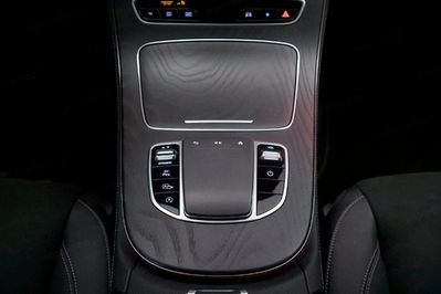 Mercedes Klasa E 220 d 4MATIC AMG Line