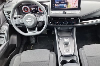 Nissan Qashqai 1.3 DIG-T N-Connecta Xtronic