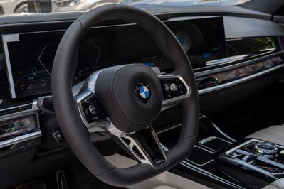 BMW Seria 7 740d xDrive M Sport