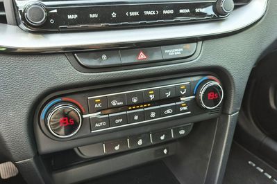 Kia XCeed 1.5 t-Gdi Business Line Dct