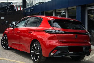 Peugeot 308 GT Exclusive S&S e-DCS6 1.2 mHEV