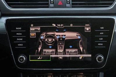 Skoda Superb 2.0 TDI Ambition DSG