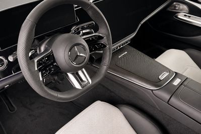 Mercedes Klasa E AMG 53 4Matic+ Hybrid
