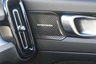 Volvo XC40 B3 Plus Dark