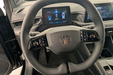 MG 3 Exclusive 1.5 Hybrid+ AT