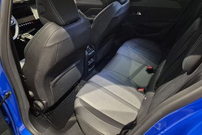 Peugeot 308 PureTech Allure S&S EAT8