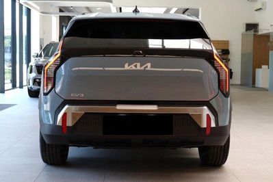 Kia EV3 81.4kWh Air