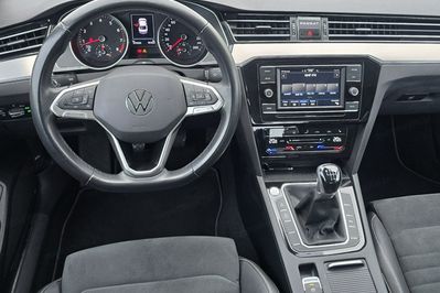 Volkswagen Passat 1.5 TSI EVO Elegance