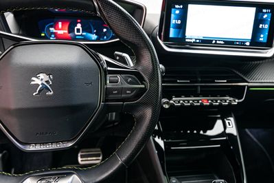 Peugeot 2008 1.2 PureTech GT