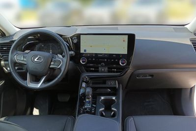 Lexus NX 450h+ Prestige AWD
