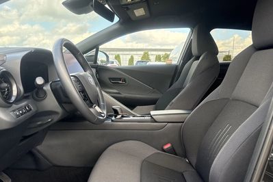 Toyota C-HR 2.0 PHEV Dynamic Force