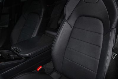 Porsche Panamera 4