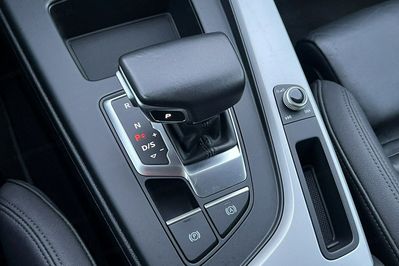Audi A4 Avant 45 TFSI quattro S Line