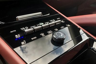 Porsche Cayenne Coupe E-Hybrid