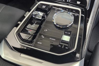 BMW Seria 7 740d xDrive M Sport