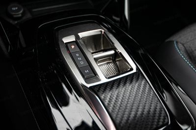 Peugeot 2008 1.2 PureTech Allure Pack S&S EAT8