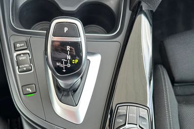 BMW Seria 3 Gran Turismo 320d xDrive Advantage aut