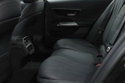 Mercedes Klasa E 200 4-Matic Avantgarde