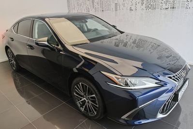 Lexus ES 300h Business Edition 2.5 E-CVT