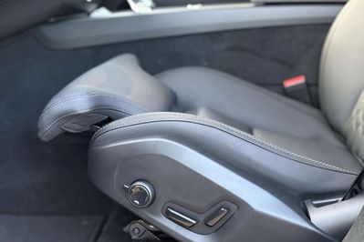 Volvo XC60 B5 B AWD Ultra Dark