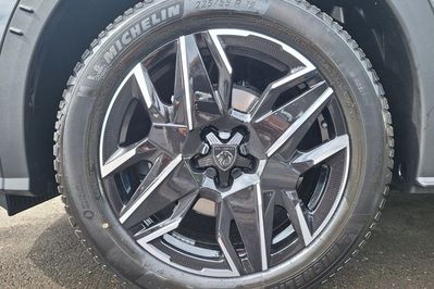 Peugeot 3008 GT Exclusive e-DCS6 1.2 mHEV