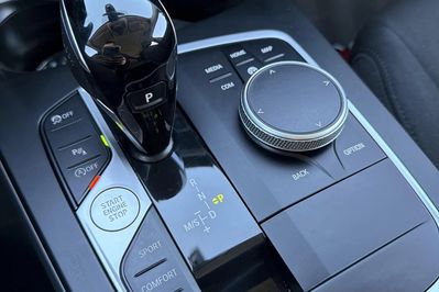 BMW Seria 1 118i Advantage