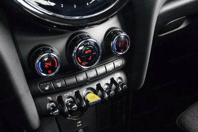 Mini Mini Hatch 3dr Cooper SE