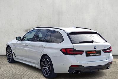 BMW Seria 5 530e xDrive M Sport sport-aut