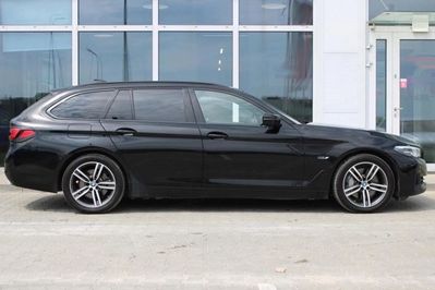 BMW Seria 5 Touring 530e xDrive