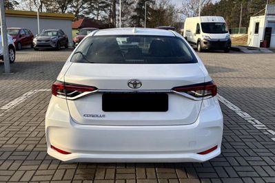 Toyota Corolla Comfort 1.5 benzyna