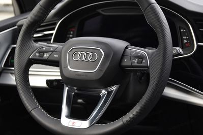 Audi Q7 50 TDI quattro S Line