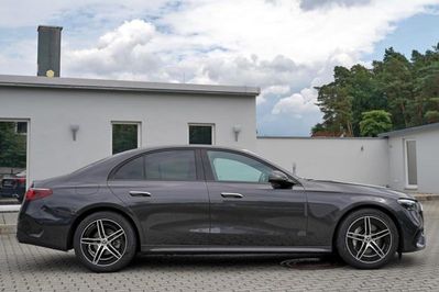 Mercedes Klasa E 300 e 4-Matic AMG