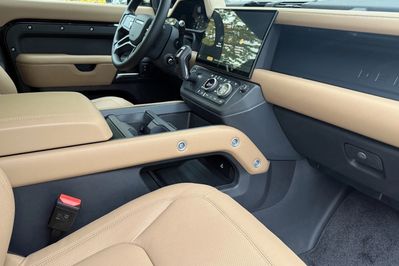 Land Rover Defender 110 D350 X-Dynamic HSE