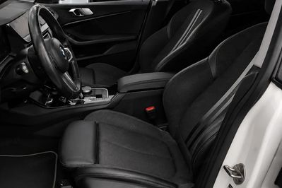 BMW Seria 2 218i M Sport aut